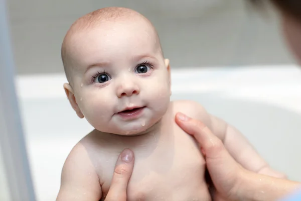 Kid in bath — Stock Photo, Image