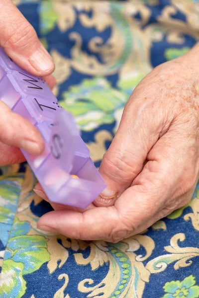 stock image Hand with pills