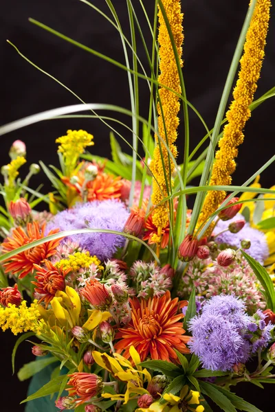 Boeket van kleurrijke bloemen Rechtenvrije Stockfoto's