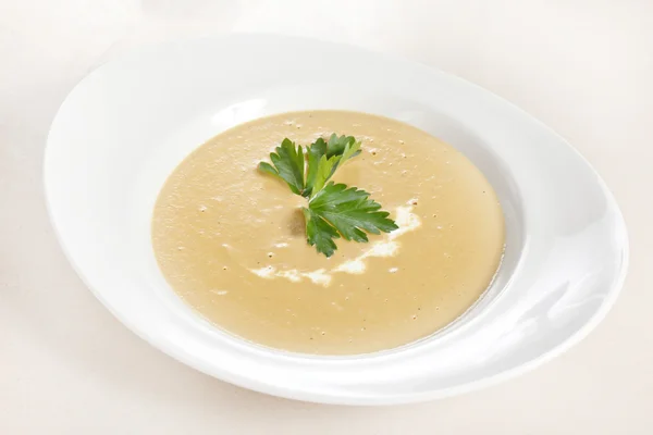 Луковый крем-суп — стоковое фото