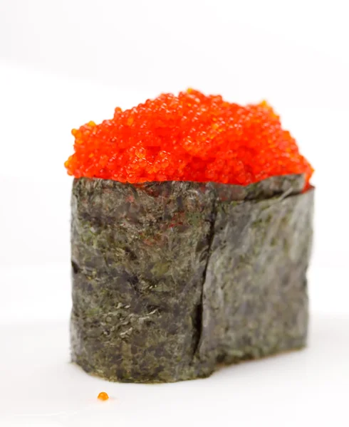 Sushi på vita — Stockfoto