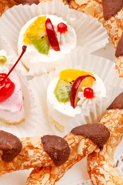 Different kinds of dessert — ストック写真