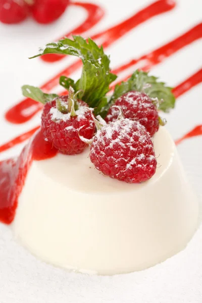 stock image Souffle with raspberry