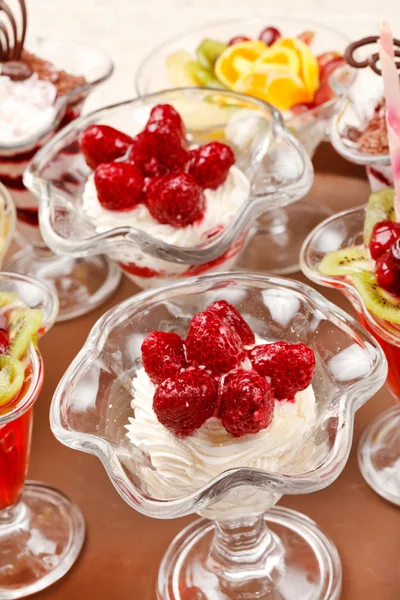 Fruit desserts — Stockfoto
