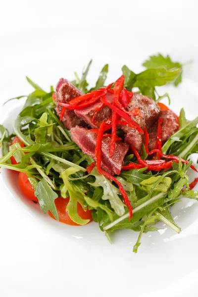 Salad with arugula and beef — Stock Photo, Image