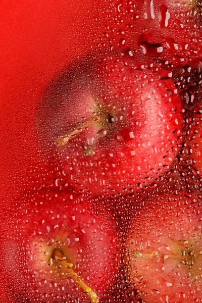 배경에 신선 한 붉은 사과가 있다 — 스톡 사진