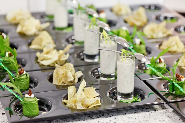 stock image Greek yogurt with arugula rolls