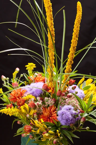 カラフルな花の花束 — ストック写真