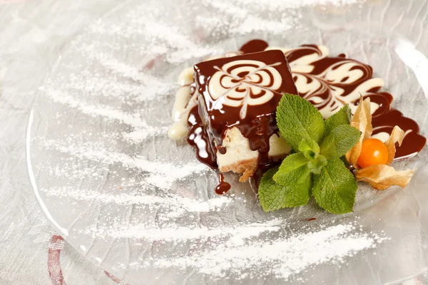 Tarta de chocolate con queso — Foto de Stock