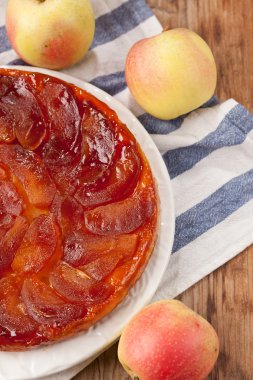 tarte tatin elmalı