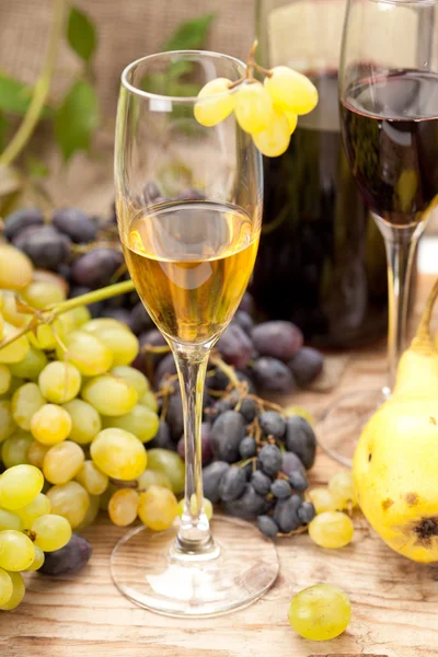 Amostragem de vinhos — Fotografia de Stock