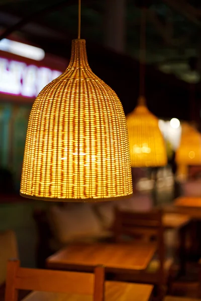 Lampe im Café — Stockfoto