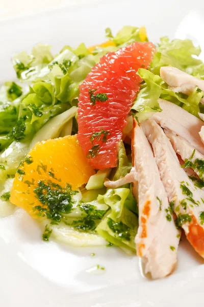 Salad with chicken — Stock Photo, Image