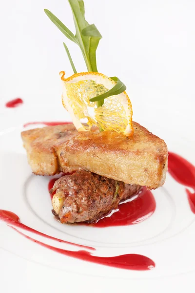 Foie gras s omáčkou — Stock fotografie