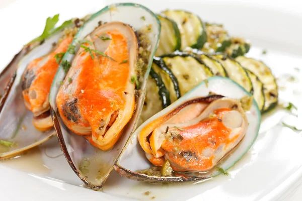 Stock image Mussels with zucchini