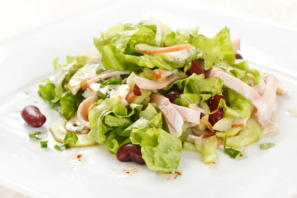 Gemengde salade met ei — Stockfoto