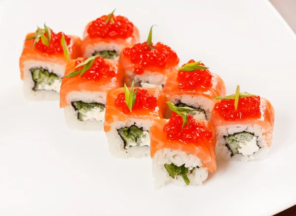 Sushi auf dem Teller — Stockfoto