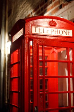 eski stil İngiliz kırmızı telefon kutuları