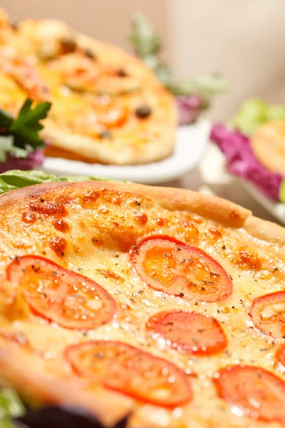 Italiaanse pizza — Stockfoto