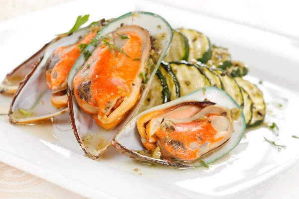 stock image Mussels with zucchini