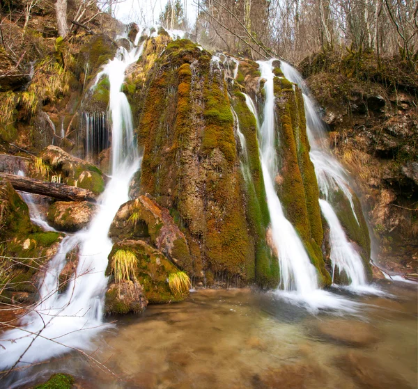 Água em cascata — Fotografia de Stock