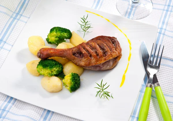 stock image Roasted duck thigh