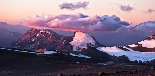 Pôr do sol nas Terras Altas nos Andes — Fotografia de Stock
