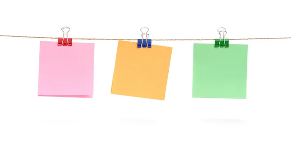 Blank color paper sheets on rope — Stock Photo, Image
