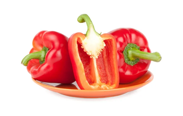 Rote Paprika auf weißem Hintergrund — Stockfoto