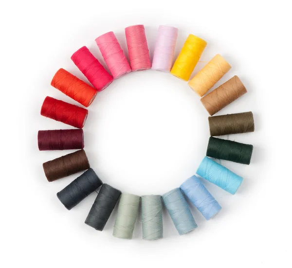 Montón de hilos de colores aislados en blanco — Foto de Stock