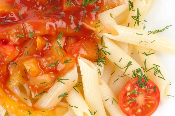 Итальянская паста с соусом — стоковое фото