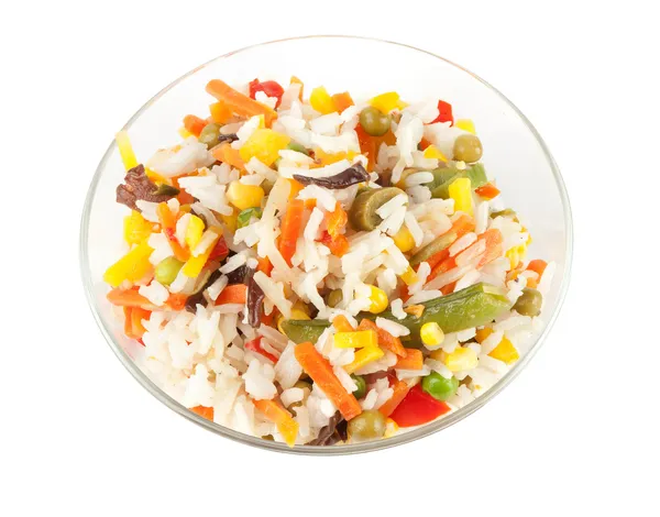 Рис с овощами, изолированными на белом — стоковое фото