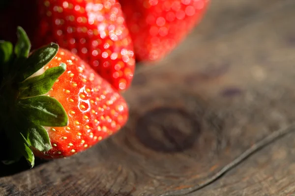Strawberry On Wood — Stock Photo, Image