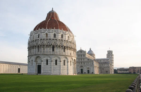 Catedral de Pisa e Batistério — Fotografia de Stock