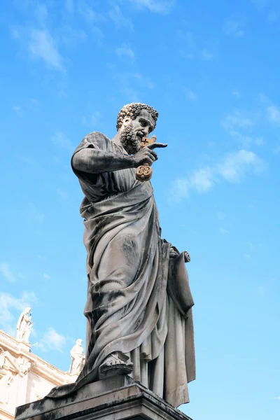 Staty av Sankt peter, Vatikanen — Stockfoto