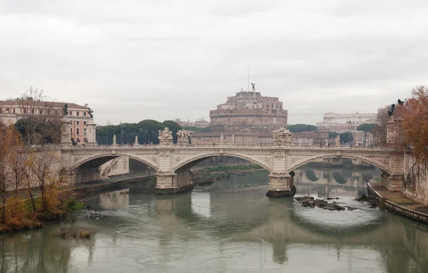 Rivière Tibre à Rome — Photo