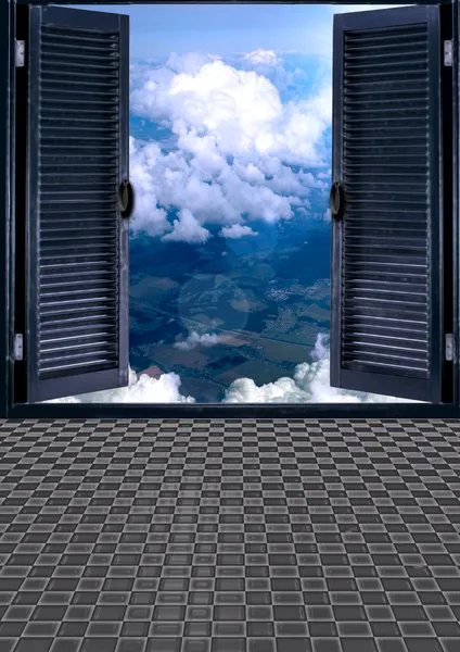 Porta com nuvens — Fotografia de Stock