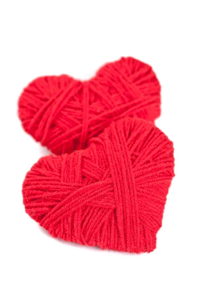 Två röda tråden hjärtan — Stockfoto