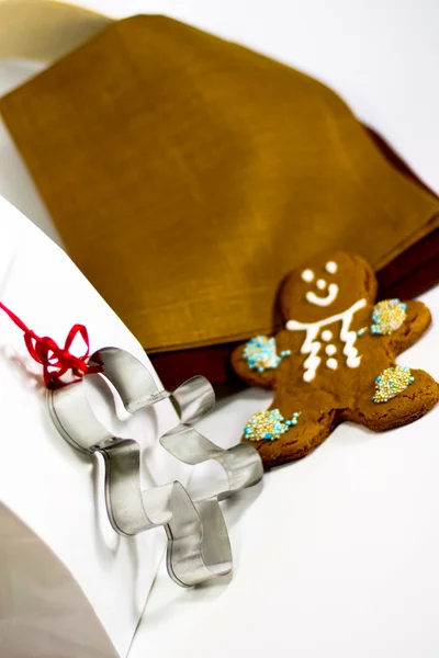Gingerbread man en geschenk tas — Stockfoto