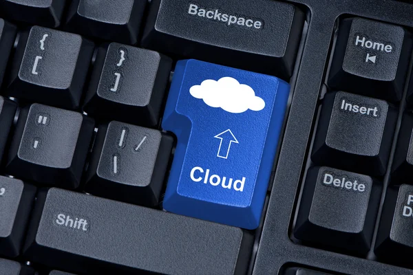 Tecla del teclado del ordenador con la nube . — Foto de Stock