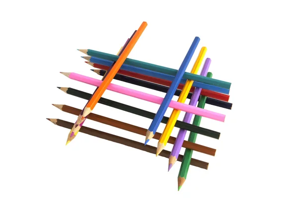 Pyramid av färgpennor — Stockfoto