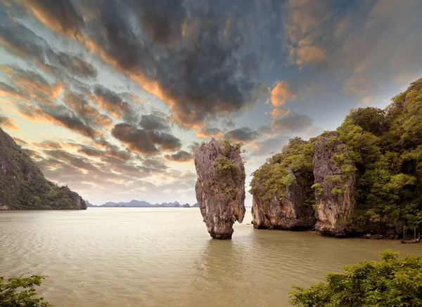 Isla James Bond, Phang Nga, Tailandia — Foto de Stock