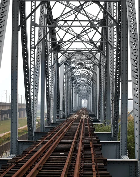 Historic Iron Railway Bridge — Stock Photo, Image