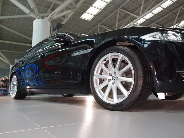 Нові Jaguar розкішний седан Xj — стокове фото