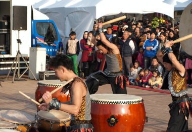 kaohsiung, Tayvan Japon davulcular gerçekleştirmek