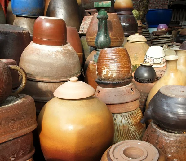 Samling av slumpmässiga keramik — Stockfoto