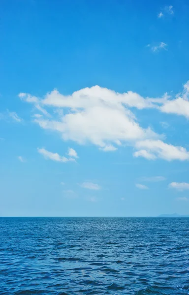 Mar azul profundo — Fotografia de Stock