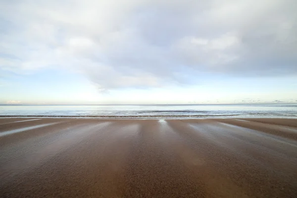 まだ海. — ストック写真