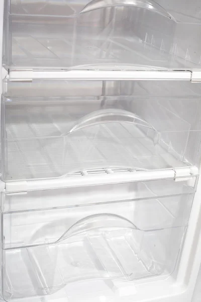 Leerer Kühlschrank. — Stockfoto