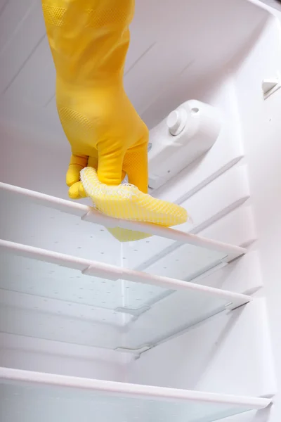 Nettoyage des mains réfrigérateur . — Photo